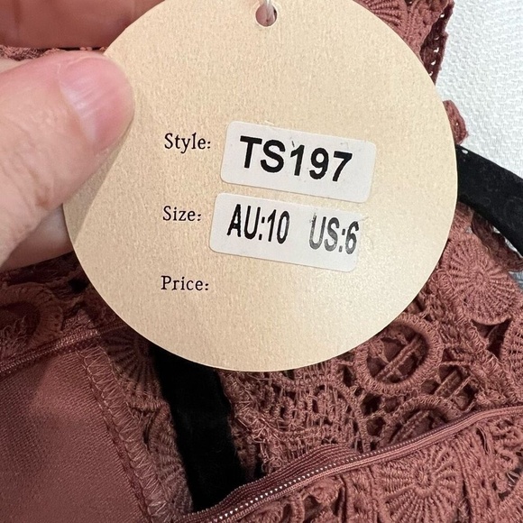 Two Sisters Riverdale Mauve Pink Lace Crochet Long Sleeve‎ Mini Dress 6 M NWT - Picture 5 of 13